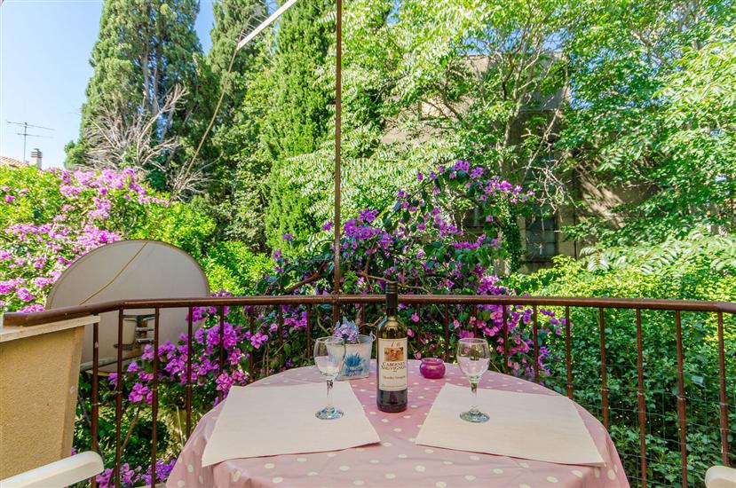 Apartment A1, for 2 persons