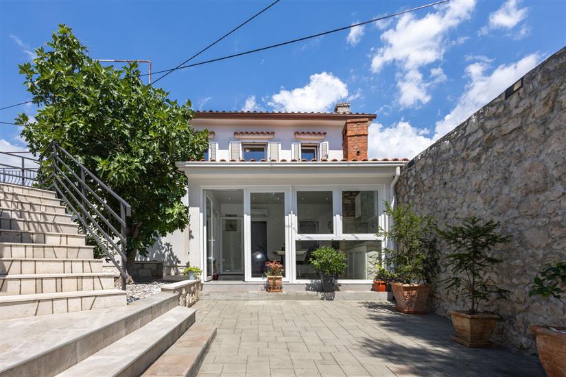House Danijel