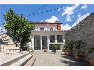 House Danijel Novi Vinodolski (Crikvenica), Size 118.00 m2, Airline distance to town centre 50 m