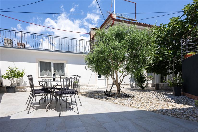 House Danijel