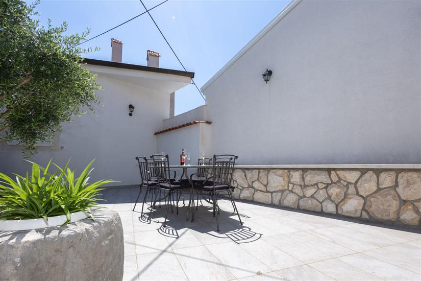 House Danijel