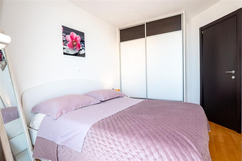 Apartment A2, for 5 persons