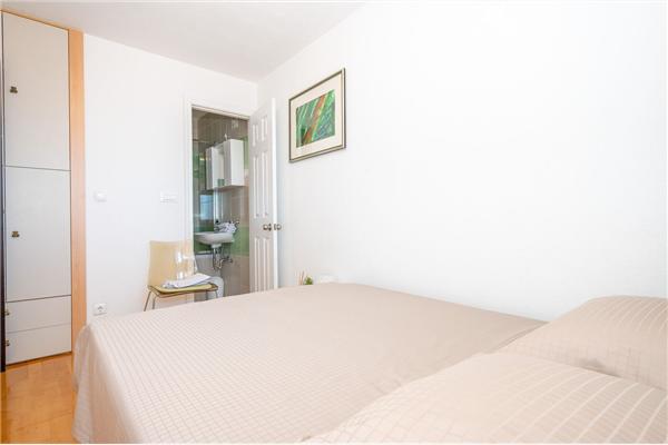 Apartment A2, for 5 persons