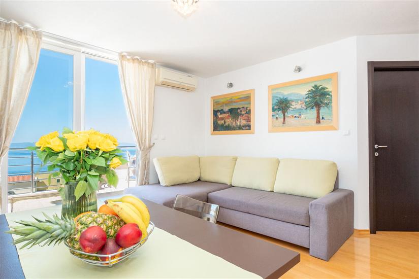 Apartment A2, for 5 persons