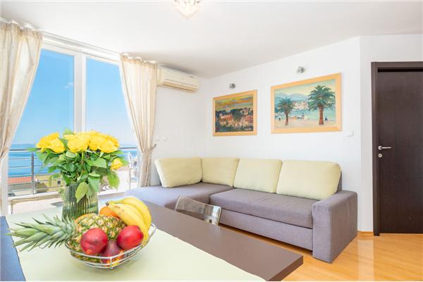Apartment A2, for 5 persons