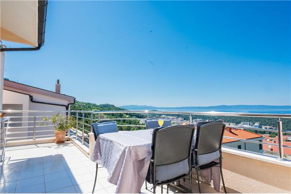 Apartment A2, for 5 persons