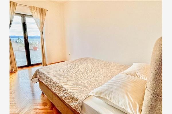 Apartment A1, for 5 persons