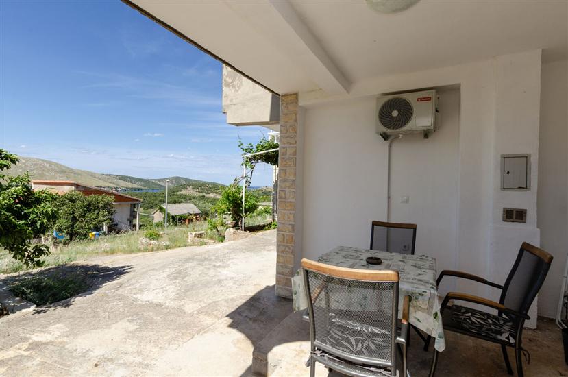 Apartment A4, for 3 persons