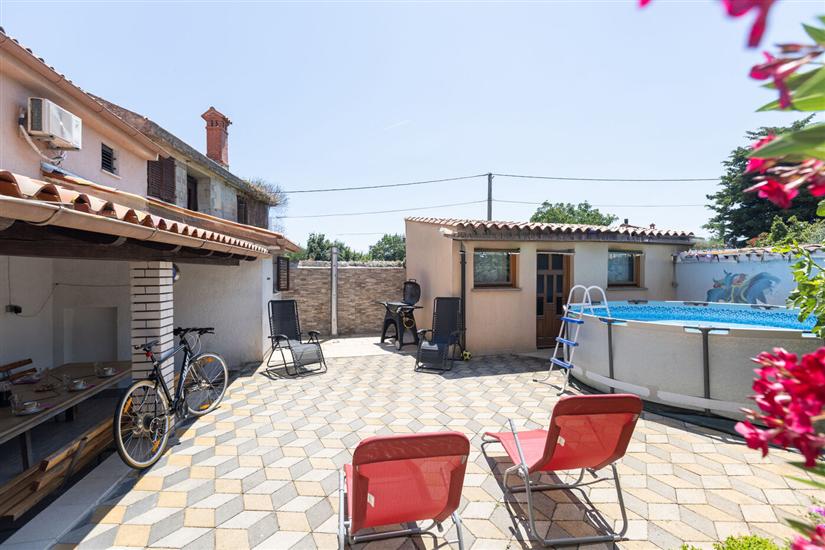 House Bakic