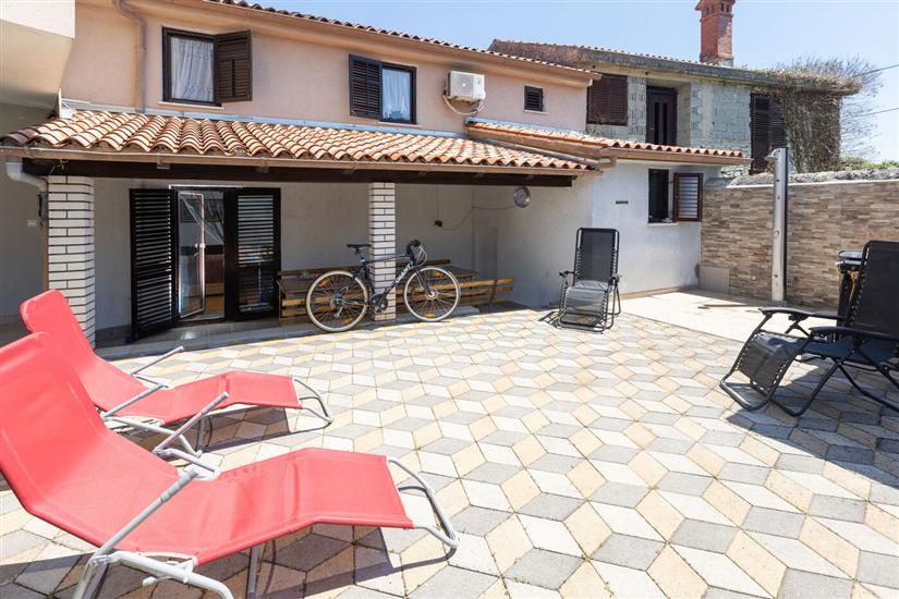 House Bakic