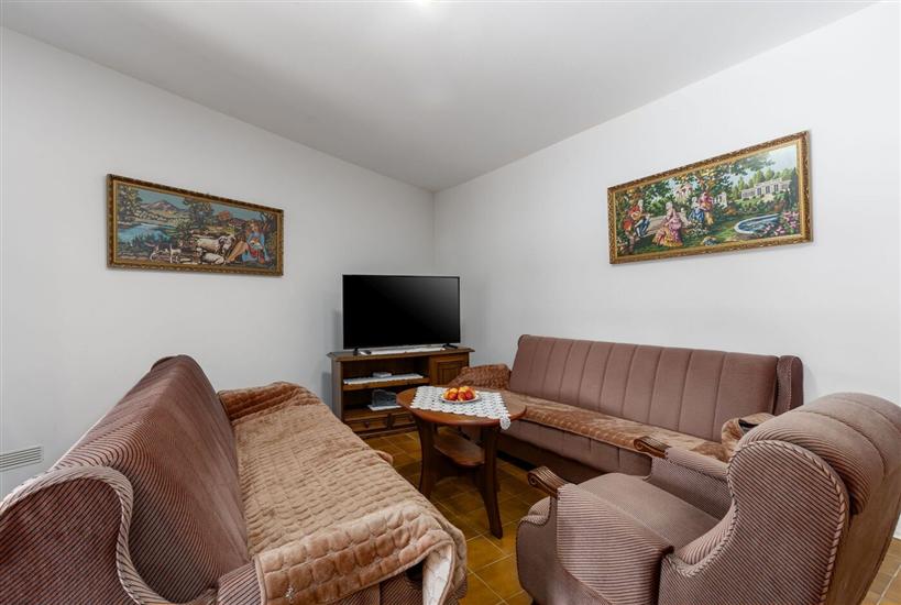 House K1, for 8 persons