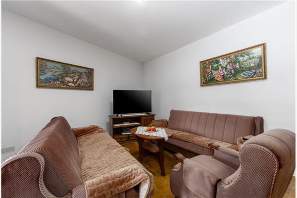 House K1, for 8 persons