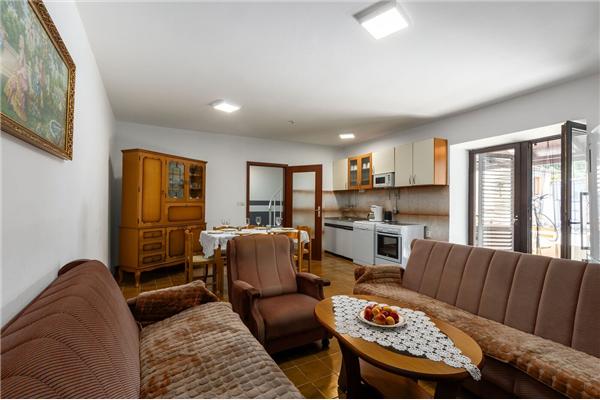 House K1, for 8 persons