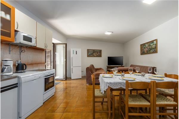 House K1, for 8 persons