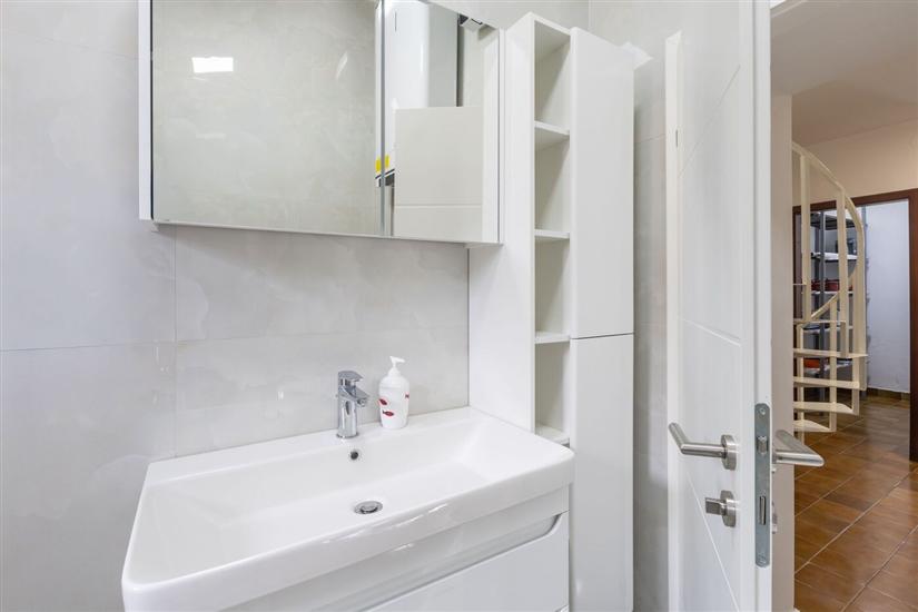 House K1, for 8 persons