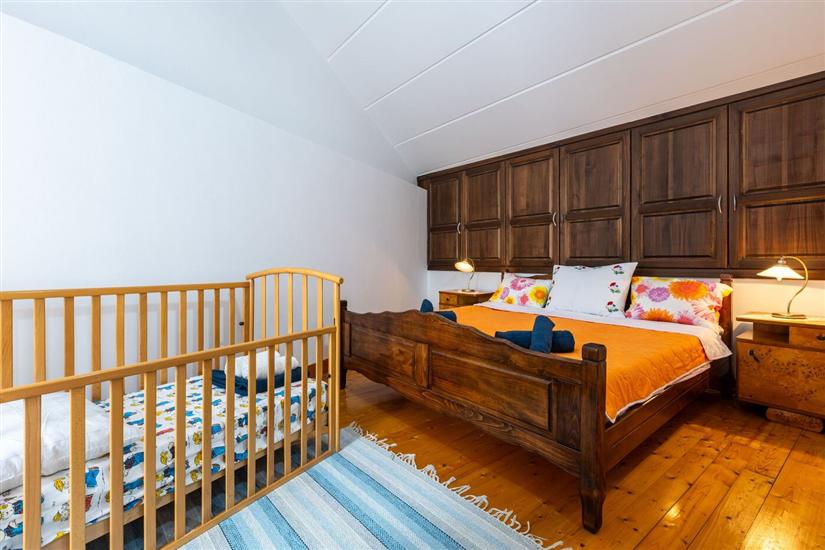 House K1, for 8 persons