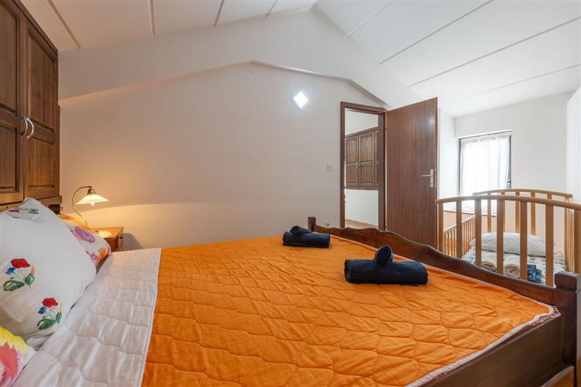House K1, for 8 persons