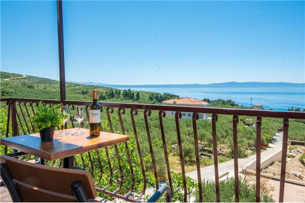 Apartment A1, for 5 persons