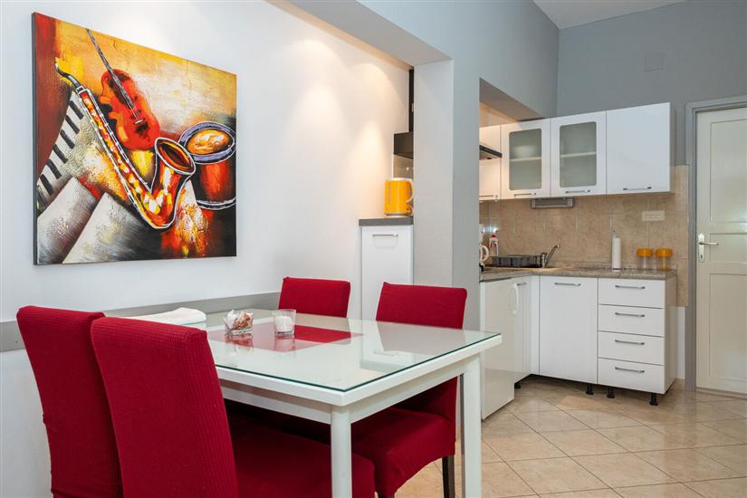 Apartment A2, for 4 persons
