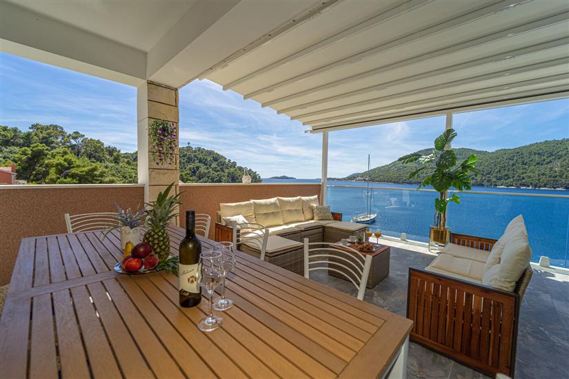 Apartment A2, for 6 persons