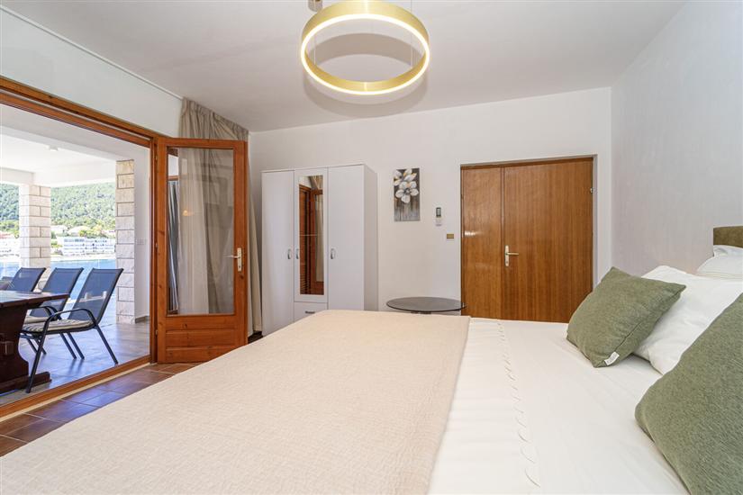Apartment A1, for 6 persons