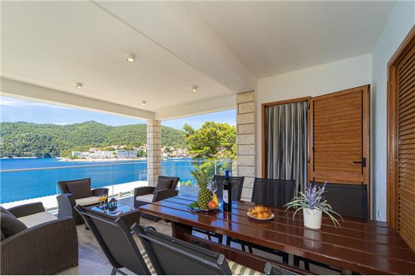 Apartment A1, for 6 persons