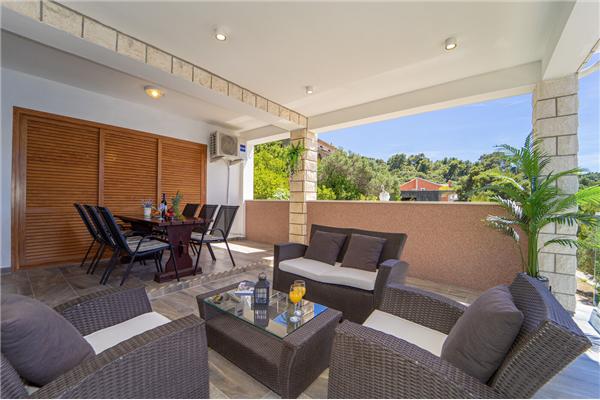 Apartment A1, for 6 persons