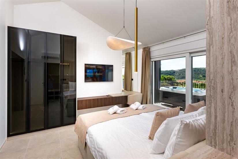 House K1, for 8 persons