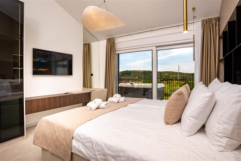 House K1, for 8 persons