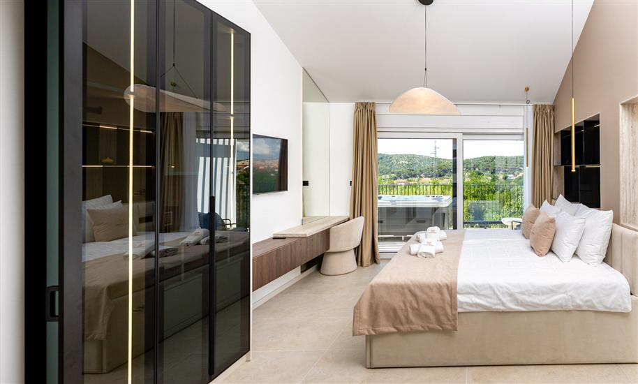 House K1, for 8 persons