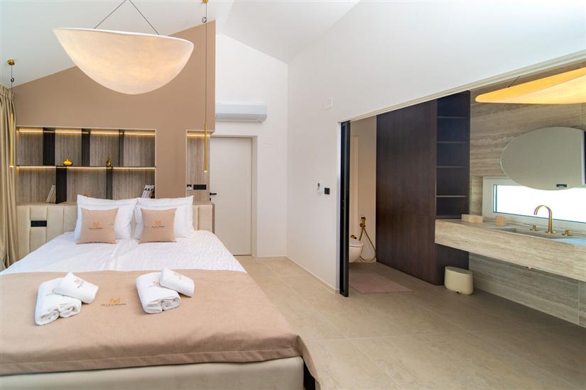 House K1, for 8 persons