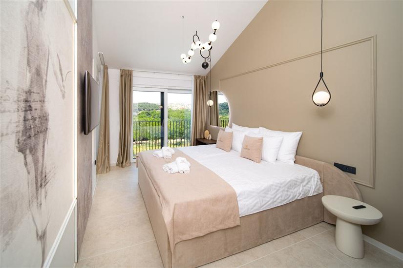 House K1, for 8 persons