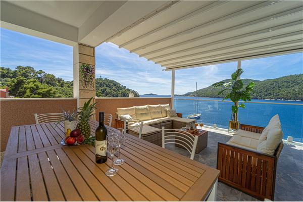 Apartment A2, for 6 persons