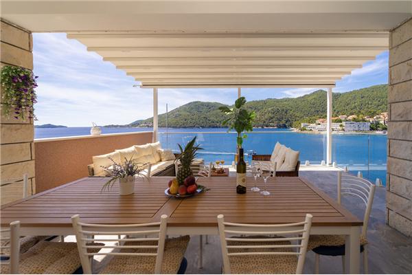 Apartment A2, for 6 persons