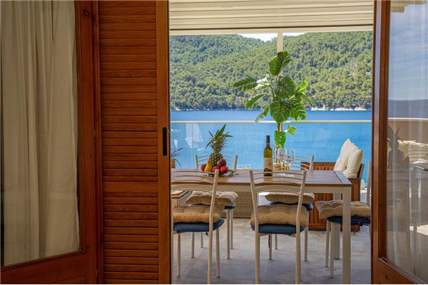 Apartment A2, for 6 persons