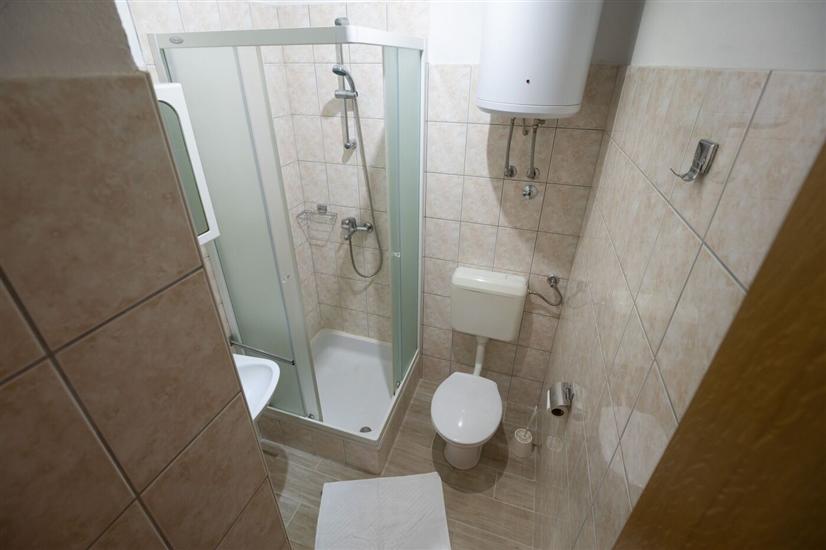 Apartment A2, for 5 persons