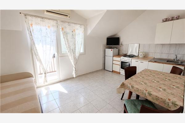 Apartment A2, for 3 persons