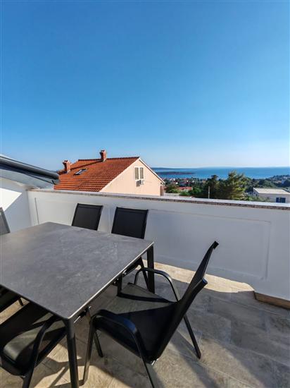 Apartment A3, for 6 persons