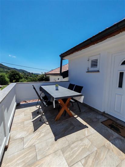 Apartment A3, for 6 persons
