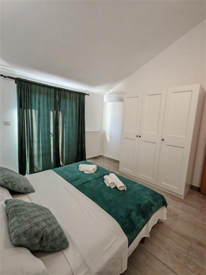 Apartment A3, for 6 persons