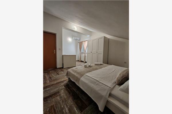 Apartment A3, for 6 persons