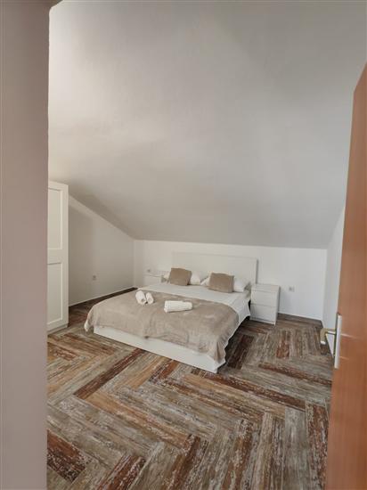 Apartment A3, for 6 persons