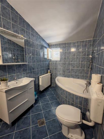 Apartment A3, for 6 persons