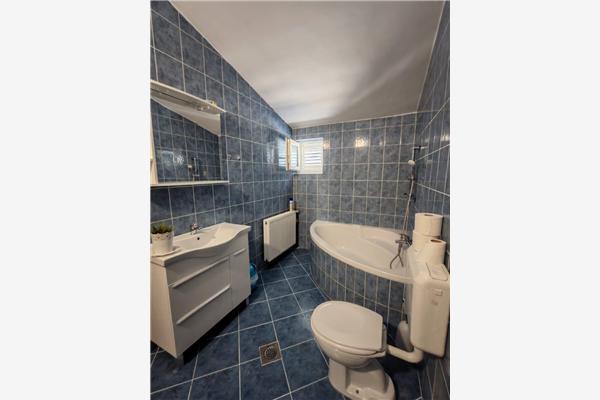 Apartment A3, for 6 persons