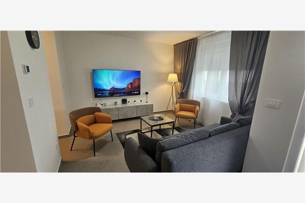 Apartment A1, for 5 persons