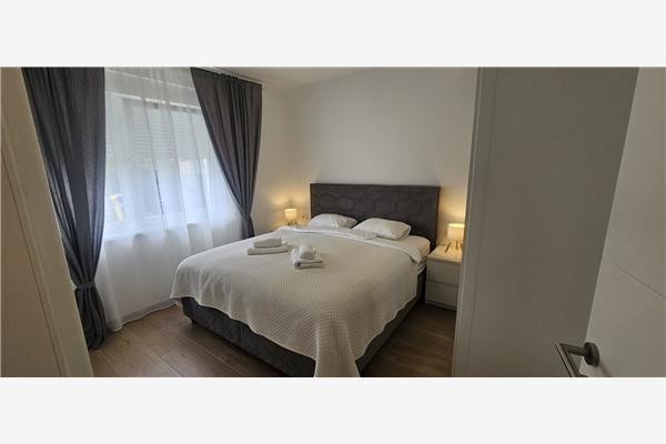 Apartment A1, for 5 persons