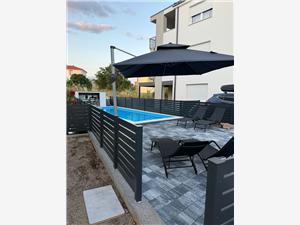 Apartment Kvarners islands,BookLandoraFrom 268 €