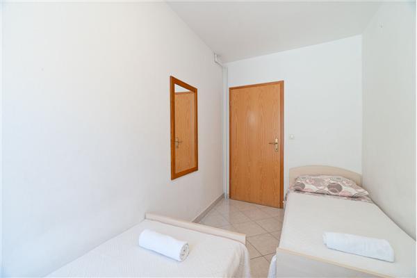 Apartment A2, for 5 persons