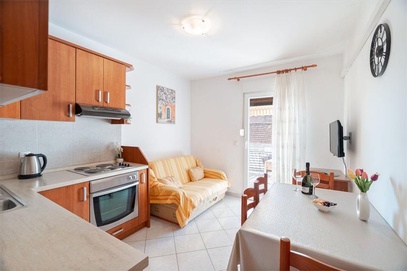 Apartment A2, for 5 persons