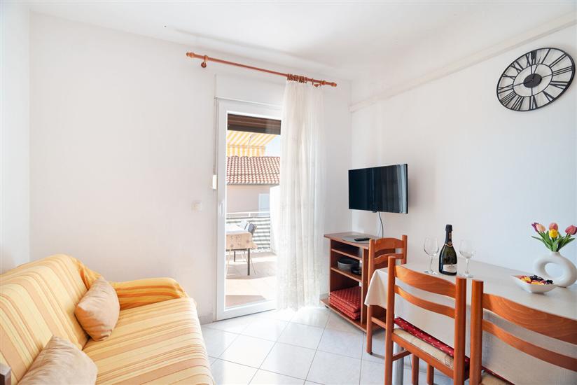 Apartment A2, for 5 persons
